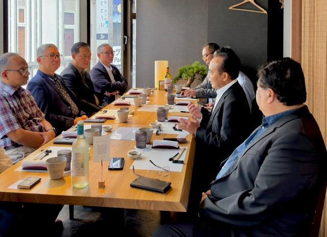 Kementerian Koordinator Bidang Perekonomian menutup rangkaian kunjungan kerja di Nagoya saat Business Discussion Lunch bersama para pelaku Industri Otomotif Nasional dan Mitra Jepang. (19/9/2026). Foto: Kemenko Perekonomian