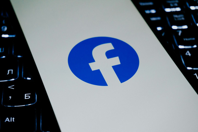 Ilustrasi cara menonaktifkan mode profesional di FB. Foto: Unsplash.
