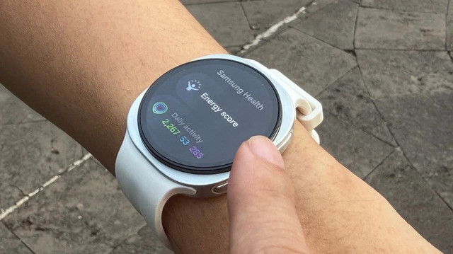 Samsung Galaxy Watch 9. Foto: Habib Allbi Ferdian/kumparan