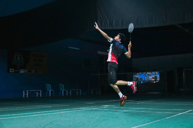 Ilustrasi Jadwal Badminton Asian Games 2026 Hari Ini 22 September, Unsplash/Muktasim Azlan