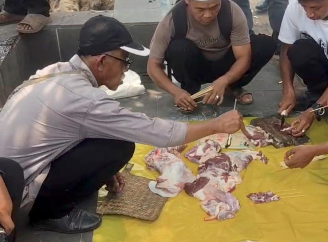 Warga gelar syukuran di depan Kantor ATR/BPN Kabupaten Bogor, Senin (21/9/2026). Foto: Dok. Istimewa
