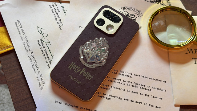 Realme 16 Pro 5G Harry Potter Edition. Foto: Habib Allbi Ferdian/kumparan
