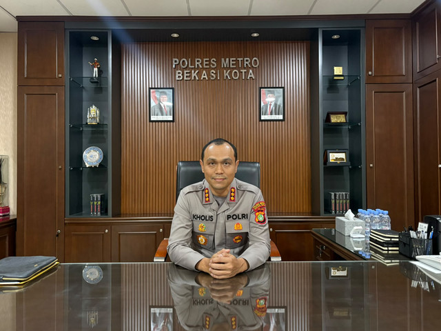 Kapolres Bekasi Kota Kombes Pol Putu Kholis. Foto: Rayyan Farhansyah/kumparan