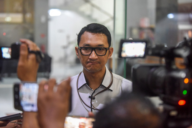 Juru Bicara KPK Budi Prasetyo memberikan keterangan pers di Gedung Merah Putih KPK, Jakarta, Senin (21/9/2026). Foto: Indrianto Eko Suwarso/ANTARA FOTO