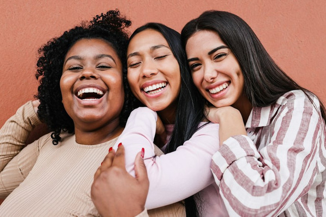 Ilustrasi Woman support woman. Foto: Unsplash/Jogendra Singh