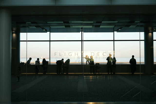 Ilustrasi Round trip adalah apa? . Foto: Unsplash/Tunafish