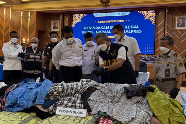 Konferensi pers Penindakan Impor Ilegal Beras, Garam, dan Balpres di Kantor Pusat Direktorat Jenderal Bea dan Cukai, Jakarta Timur, Selasa (22/9/2026). Foto: Najma Ramadhanya/kumparan