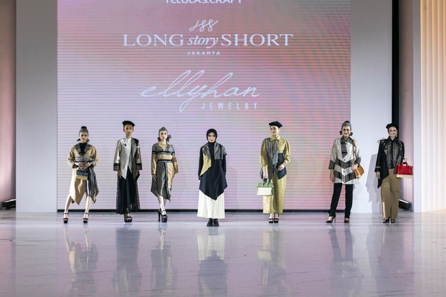 KAENINA menghadirkan JAKARTA VELOCITY di Fashion Nation 2026, koleksi ethnic contemporary yang memadukan heritage dengan siluet modern dan karakter urban Jakarta. Foto: KAENINA