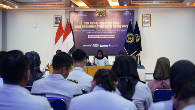 Upaya Bangun Lingkungan Kerja Sehat, Kanwil Ditjenpas DIY Bekerja Sama dengan Puskesmas Pakualaman Gelar CKG dan Skrining TBC bagi Pegawai (Sumber : Humas Kanwil Ditjenpas DIY)