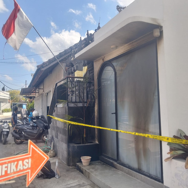 Polisi menginvestigasi pelemparan bom molotov ke kantor milik warga di Pererenan, Rabu (23/9/2026). Foto: Dok. Polres Badung