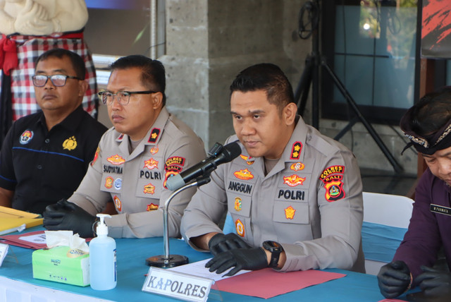 Konferensi pers pengungkapan kasus perdagangan bayi di Polres Bangli, Kamis (24/9/2026). Foto: Polres Bangli