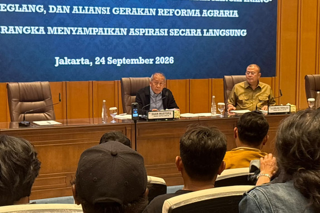 Pimpinan DPR menerima perwakilan massa aksi di Kompleks Parlemen, Senayan, Jakarta, Kamis (24/9/2026).  Foto: Nasywa Athifah/kumparan