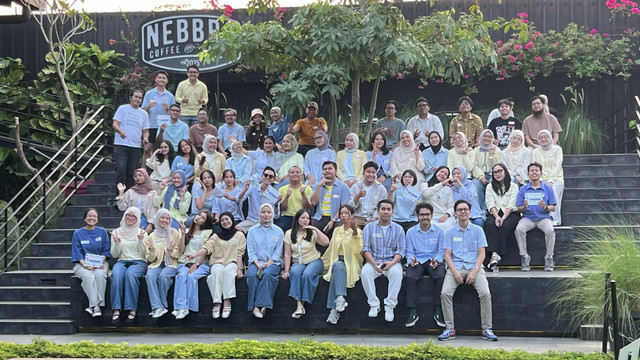 Awak kumparan dari Direktorat Marketing dalam Town Hall Marketing 2026 di Nebbrs Coffee & Eatery. Foto: kumparan