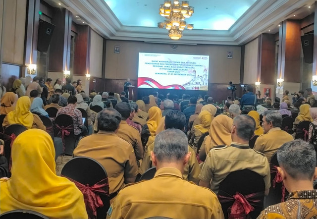 Peserta antusias mendengarkan sesi pembukaan Koordinasi Teknis dan Advokasi Pencegahan dan Percepatan Penurunan Stunting Regional Jawa, Bali, dan Nusa Tenggara Tahun 2026. Foto pribadi.