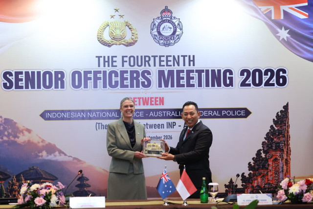 Polri dan Australian Federal Police (AFP) memperkuat kerja sama dalam menghadapi berbagai kejahatan transnasional melalui The 14th Senior Officers Meeting di Merusaka Hotel, Kabupaten Badung, Bali, Senin (21/9/2026). Foto: Dok. Polri