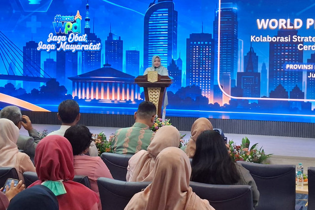 Sambutan Wakil Kepala Dinas Kesehatan Provinsi DKI Jakarta, Savitri Handayani pada acara World Pharmacist Day 2026 di Balai Kota DKI Jakarta, Jumat (25/9/2026). Foto: Pradya Tirta/kumparan
