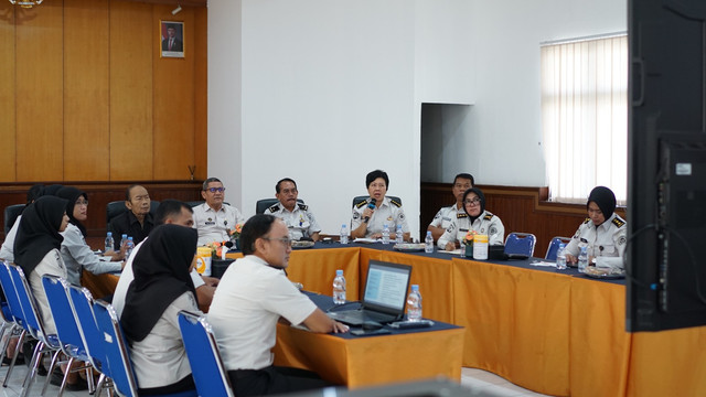 rapat evaluasi kanwil ditjenpas diy