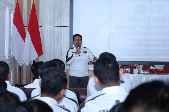 Evaluasi Capaian Kinerja, Lapas Mojokerto Gelar Rapat Dinas dan Paparkan Capaian Kinerja (Foto:HumasLapasMoker)