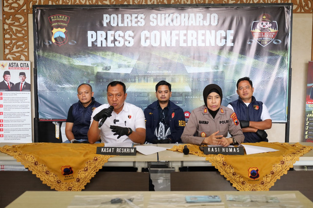 Polres Sukoharjo tangkap 3 debt collector yang mengeroyok seorang wanita. Foto: Dok. Istimewa