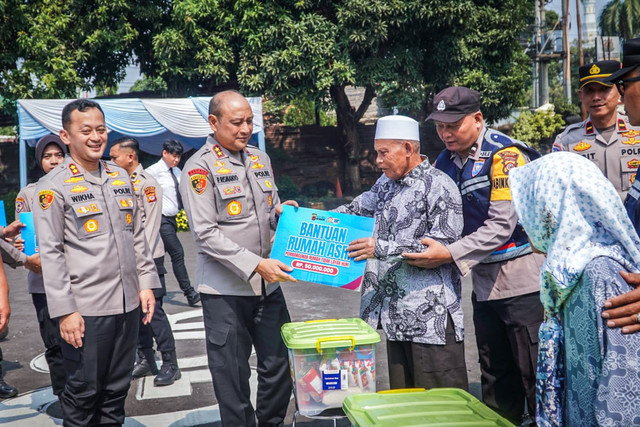 Kapolda Jawa Barat Irjen Pol Dr. Pipit Rismanto, S.I.K., M.H., melakukan kunjungan kerja ke Markas Komando (Mako) Polres Bogor, Jumat (25/9/2026). Foto: Dok. Polres Bogor