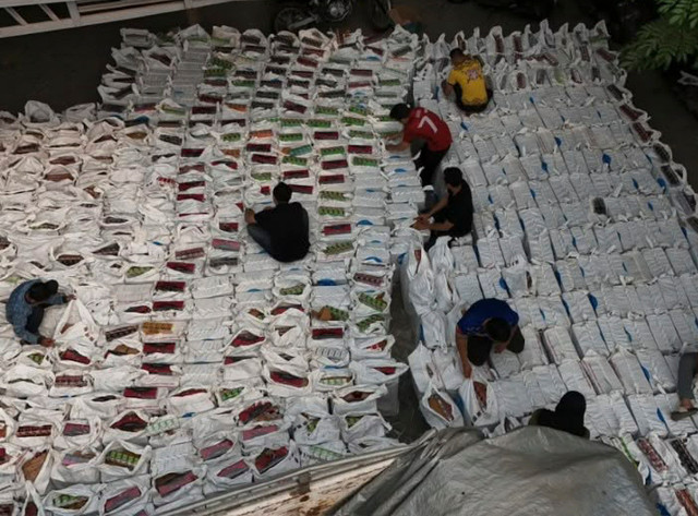 Bea Cukai gagalkan peredaran rokok ilegal. Foto: Dok. Ditjen Bea Cukai