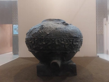         Gambar 1.1 Padasan Ki Ageng Pandanaran (Sumber: Koleksi Museum Ranggawarsita)