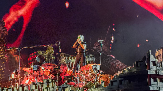 Musisi The Weeknd gelar konser bertajuk 'After Hours Til Dawn Tour 2026 LIVE IN ASIA' di JIS, Sabtu (27/9/2026). Foto: Aprilandika Pratama/kumparan