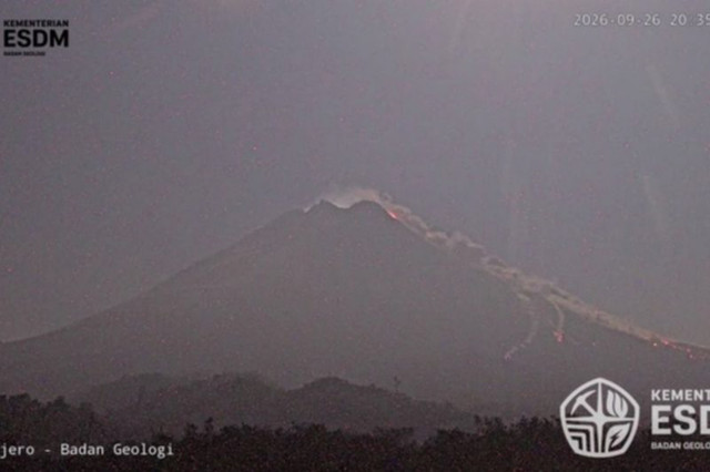 Awan panas guguran Gunung Merapi menuju Kali Boyong, Kabupaten Sleman, Daerah Istimewa Yogyakarta, Sabtu (26/9/2026) malam. Foto: ANTARA/HO-Badan Geologi