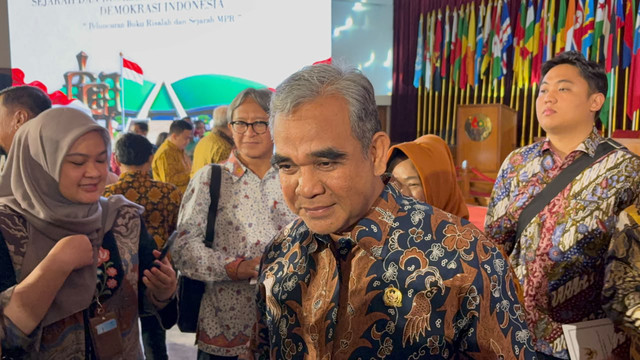 Ketua MPR Ahmad Muzani dalam Peluncuran Buku Risalah dan Sejarah MPR di Gedung Merdeka, Jalan Asia Afrika, Bandung, Minggu (27/9/2026). Foto: Nasywa Athifah/kumparan