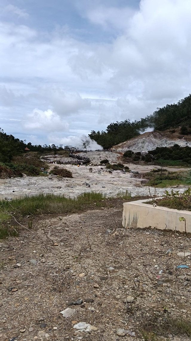 Pemandangan kawasan dataran Dieng Foto: Oleh Penulis