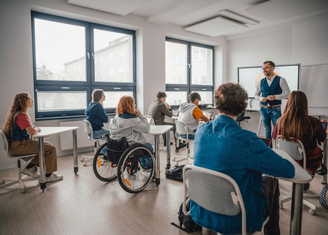 Source : https://www.shutterstock.com/id/search/inclusive-education