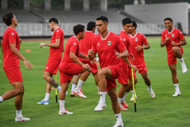 Ilustrasi jam berapa Timnas Indonesia vs Malaysia main? Foto: Rivan Awal Lingga/ANTARA FOTO