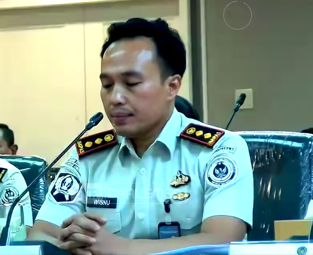 Kalapas Cibinong Wisnu Hani Putranto jelaskan soal sidak Ombudsman di depan Komisi XIII DPR, Senin (28/9/2026). Foto: Youtube/ TV Parlemen