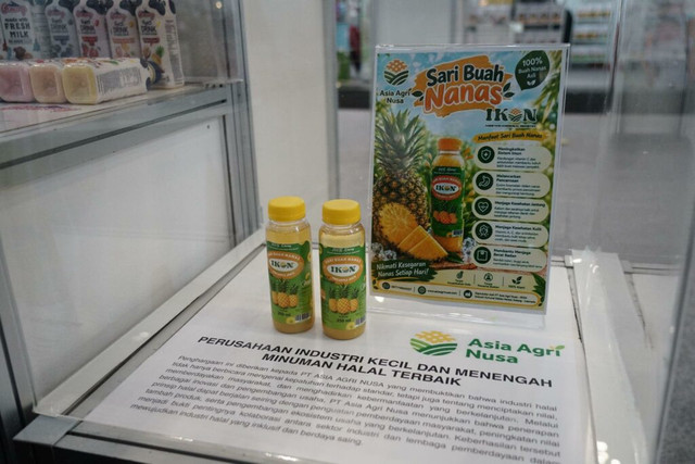 PT Asia Agri Nusa bersama Dompet Dhuafa terus berkomitmen mengembangkan Industri Olahan Nanas berbasis pemberdayaan masyarakat di Subang, Jawa Barat, sebagai langkah menciptakan ekonomi berdaya.