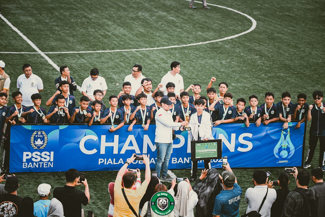 Elzeds FC berhasil mencatatkan sejarah baru dengan menjadi juara Piala Suratin Provinsi Banten 2026. Foto: Dok. Istimewa