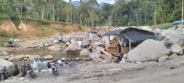 Sumber: foto pribadi penulis pada saat melakukan penelitian tentang bencana.