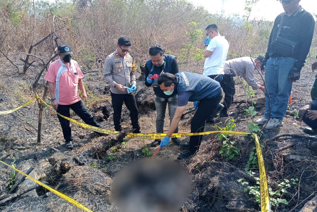 Kerangka manusia ditemukan di kawasan Hutan Petak 23 A, Desa Tenggerejo, Kecamatan Kedungpring, Kabupaten Lamongan, Senin (28/9/2026). Foto: Polres Lamongan