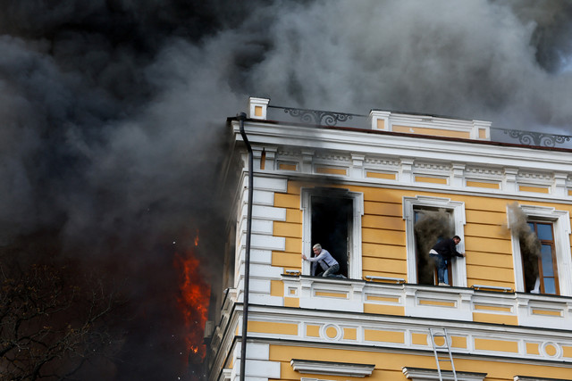 Serangan Rusia ke Kiev. Foto: Gleb Garanich/REUTERS