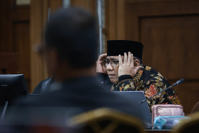 Terdakwa kasus dugaan korupsi pembagian kuota dan penyelenggaraan haji di Kementerian Agama (Kemenag) tahun 2023-2024, Yaqut Cholil Qoumas mengikuti sidang lanjutan di Pengadilan Tipikor, Jakarta, Selasa (29/9/2026). Foto: Dhemas Reviyanto/ANTARA FOTO