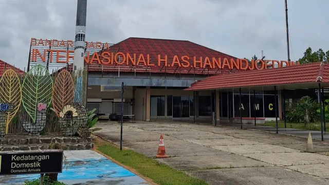 foto Bandara Pulau Belitung diambil oleh penulis