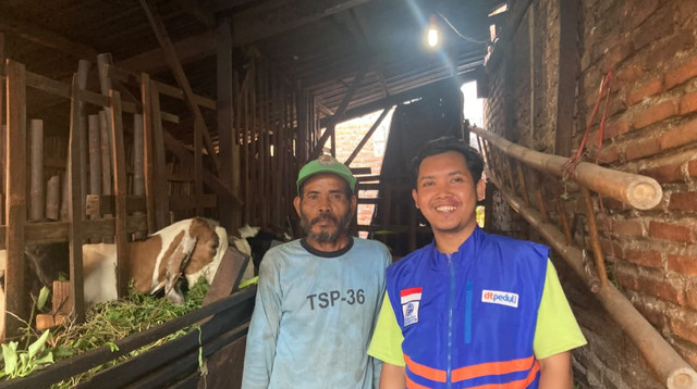DT Peduli Jateng dampingi dan monitoring rutin para penerima manfaat program peternakan di Desa Ngemplik Wetan, Demak (Sumber: DT Peduli)