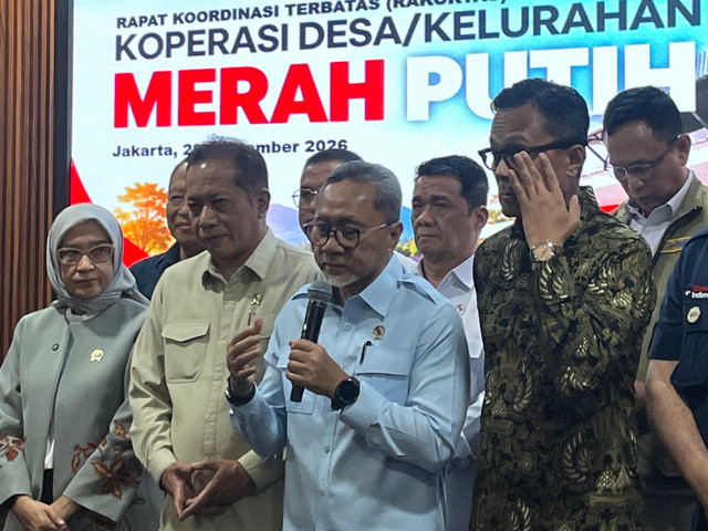 Konferensi Pers usai Rapat Terbatas KDKMP di Kemenko Bidang Pangan, Selasa (29/9/2026). Foto: Zulfa Salman/kumparan