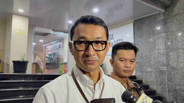 Juru bicara KPK Budi Prasetyo usai diperiksa di Polda Metro Jaya terkait dugaan kasus pencemaran nama baik. Foto: Rayyan/kumparan