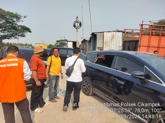 Mobil korban perampokan di Karawang. Foto: Dok. Istimewa