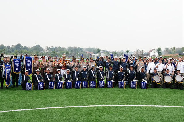 Wakapolri Komjen Pol Dedi Prasetyo tinjau kesiapan fasilitas dan ekosistem pendidikan SMA Kemala Taruna Bhayangkara jelang penerimaan Angkatan Ketiga di Gunung Sindur, Bogor, Selasa (29/9/2026). Foto: Polri