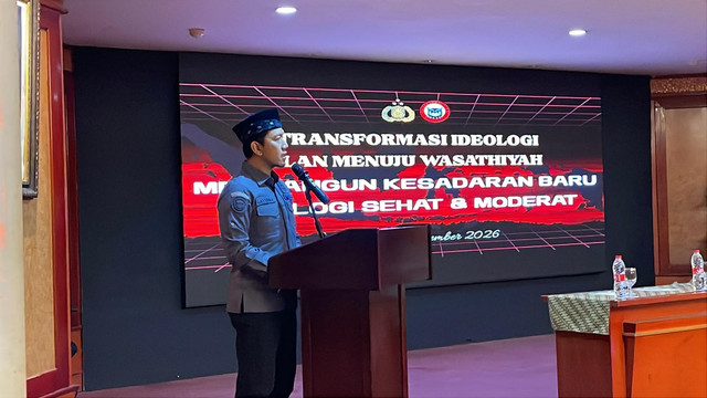 Densus 88 AT Polri gelar kegiatan Transformasi Ideologi "Jalan Menuju Wasathiyah" bagi 61 eks Jamaah Islamiyah untuk perkuat komitmen kebangsaan di Serang, Selasa (29/9/2026). Foto: Polri