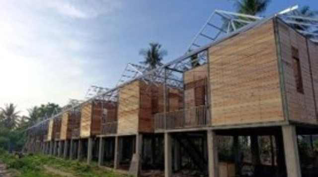 Potret Proses Pembangunan Rumah Panggung Tetap untuk Penyintas Bencana di Desa Alue Kuta, Kec. Jangka, Kab. Bireuen, Aceh (Sumber: DT Peduli)