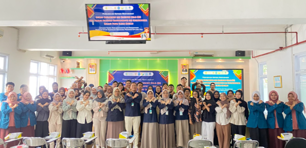 Foto bersama peserta dan tim Pengabdian kepada Masyarakat 