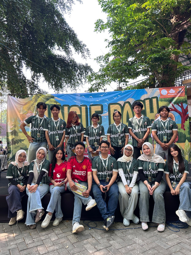 Foto Panitia Spectrum (Dok. Pribadi)