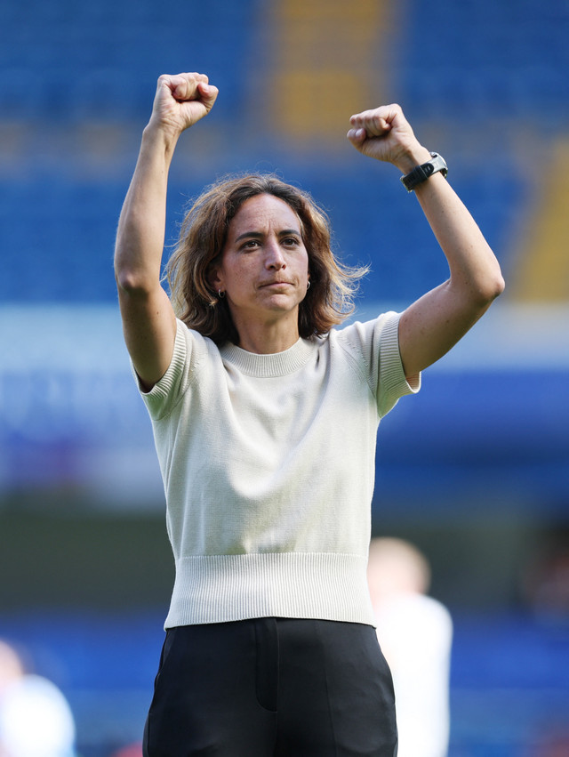Natalia Arroyo bereaksi setelah pertandingan Aston Villa.